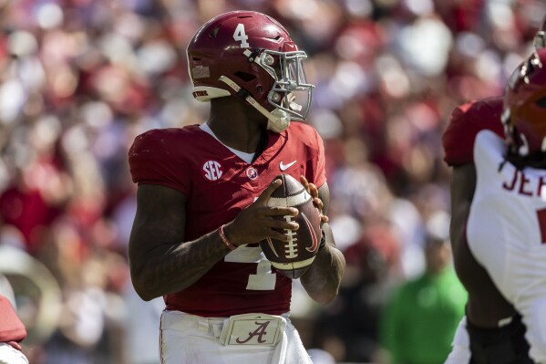 No. 11 Alabama hosts No. 17 Tennessee to top SEC slate. Vols have